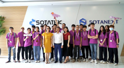 SotaTek Welcomes Students from Bach Khoa Aptech to our Office